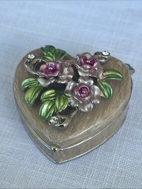 Vintage Small Enamelled Floral Heart Shaped Trinket Box - 3D Pink Roses
